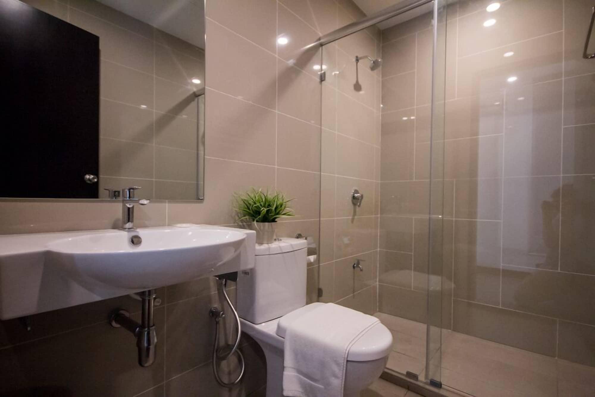Fuller Hotel Кулим Екстериор снимка