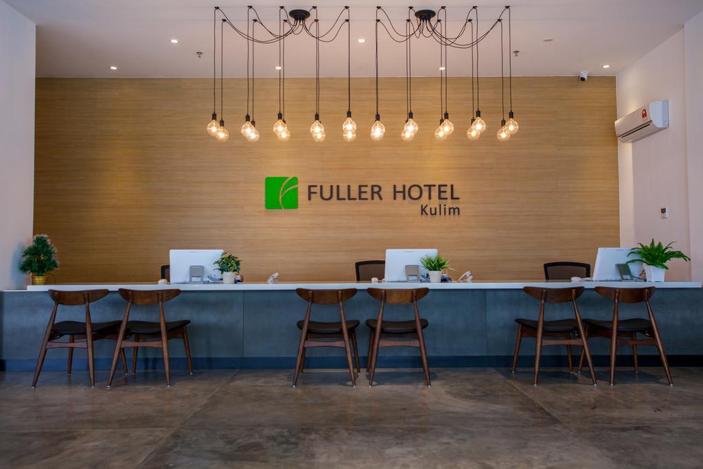 Fuller Hotel Кулим Екстериор снимка